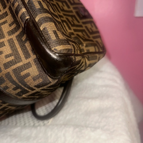 Fendi - Picture 6 of 16